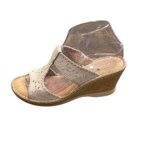 Naturalizer Shoe Rosie-Moon Stone Soft N5 Comfort  8 N Wedge Leather Embroidered